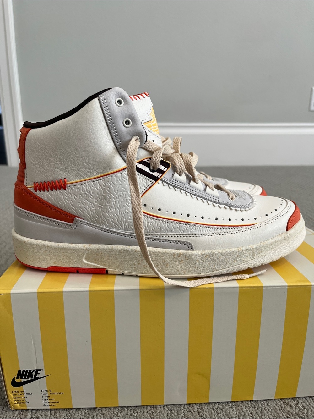 Men’s Jordan 2 Retro Maison Chateau Rouge High Tops - Picture 4 of 10